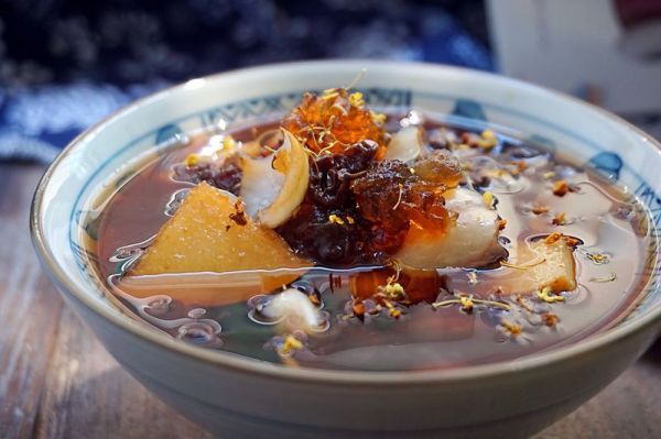 桃胶枸杞水果茶