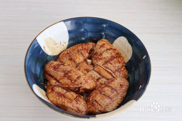 蒜香鸡翅的简单做法