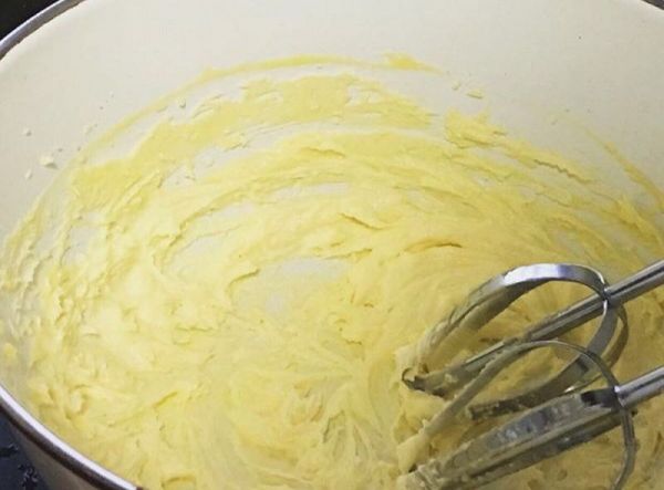 宝宝米粉纽扣饼干