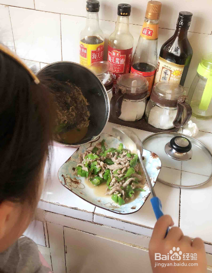 牛肉炒青椒的做法