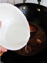 家常菜——红烧鲫鱼