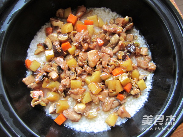 叉烧鸡腿煲仔饭