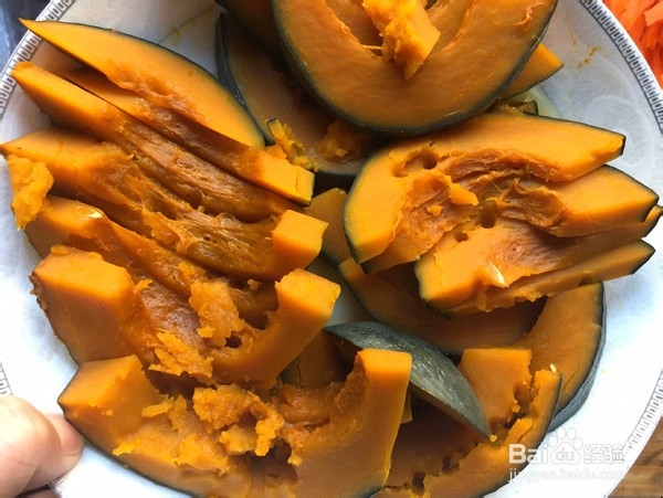 鸡毛菜煮南瓜汤圆的做法