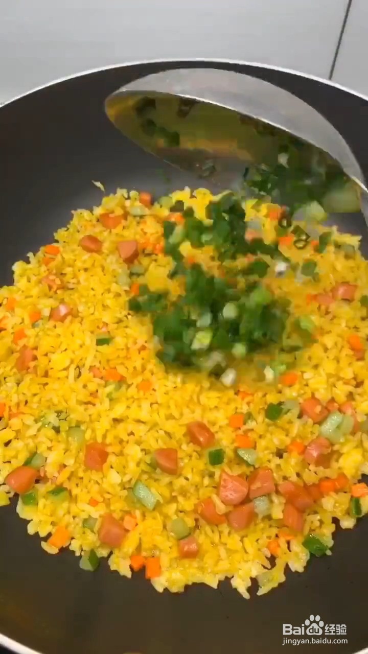 粒粒分明又非常好吃的蛋炒饭怎样做