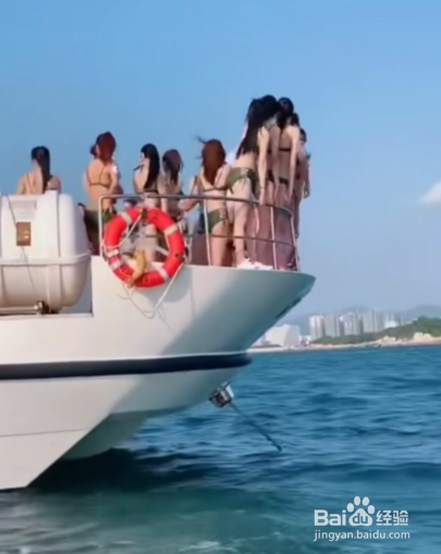 一定要跟闺蜜，男票去的地方