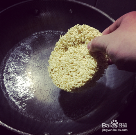 用方便汤面做的干拌面味道更好哦 ！