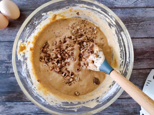 养生核桃红糖枣糕