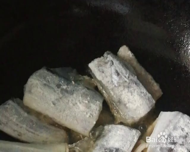怎么做超简单的煎带鱼刀鱼?