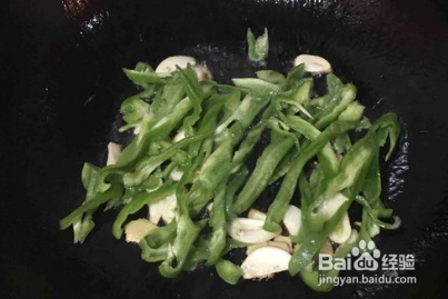 女士菜——青椒炒茄子丝