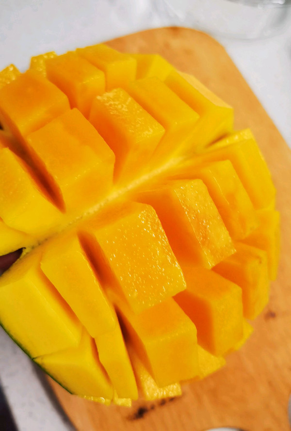 芒果椰奶西米露