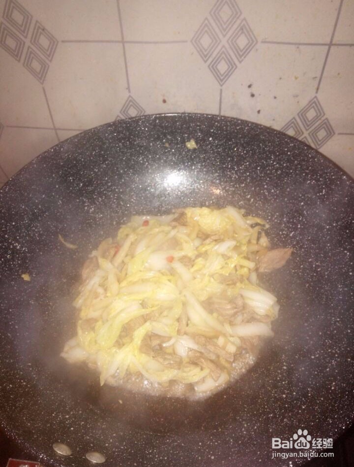 白菜炒牛肉的简单做法