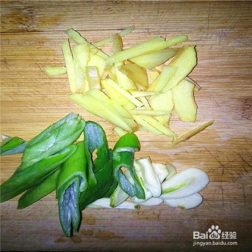 小鸡炖蘑菇的家常简单做法