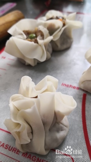 咸蛋火腿干贝香菇猪肉烧卖王