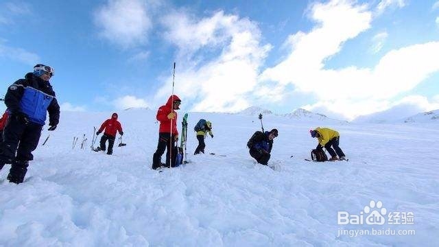 滑雪受伤的自救方法