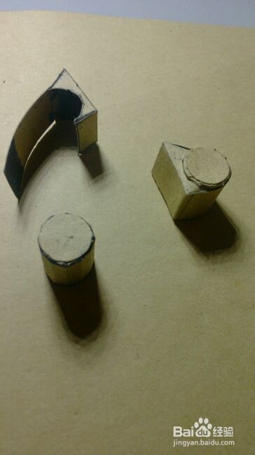 如何制作纸盒人送给心爱的人