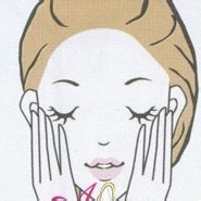 妆水，精华和乳液的正确涂抹方法