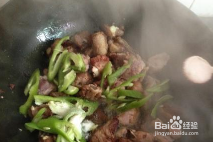 教你做内里鲜嫩多汁外层口感香酥孜然排骨