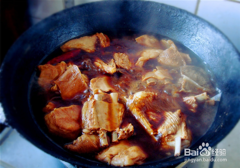 如何烹制色香味俱全的红焖羊排