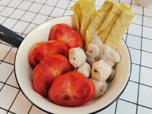 番茄咖喱鱼糕汤的做法