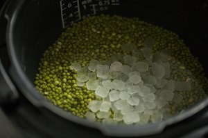 珍珠绿豆沙鲜奶的做法