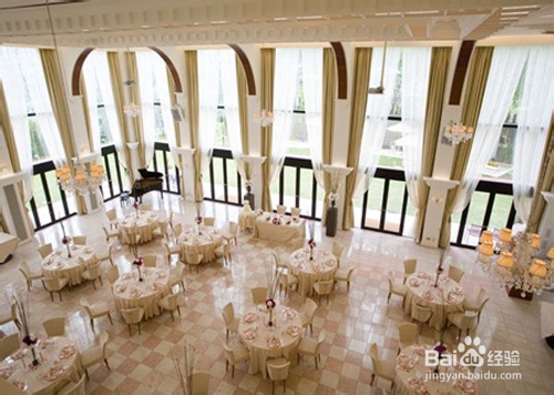 看这里!详解中国传统婚宴餐桌席位安排