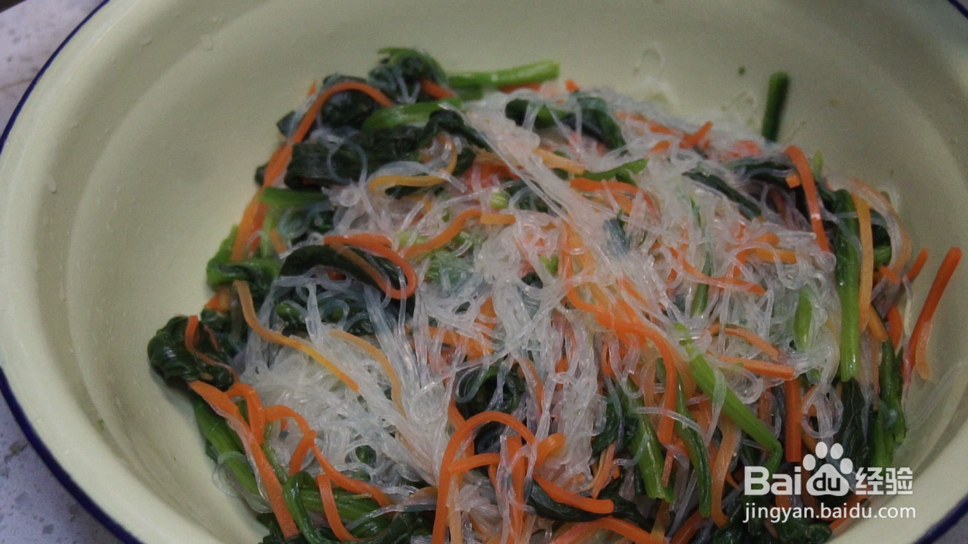 菠菜拌粉丝的做法