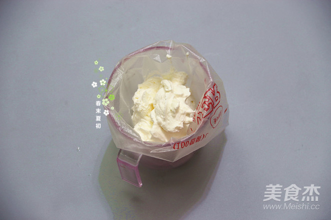 冻干黄桃手指饼木糠杯