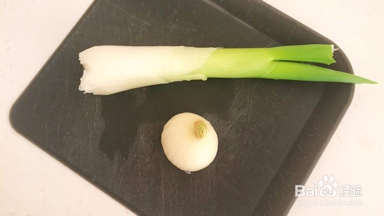超级美味的下饭菜-腊肠烧豆腐