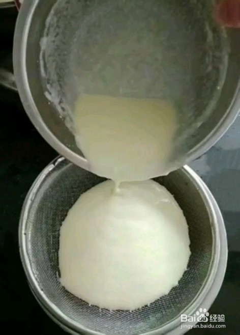 如何做美味的电饭煲鸡蛋饼