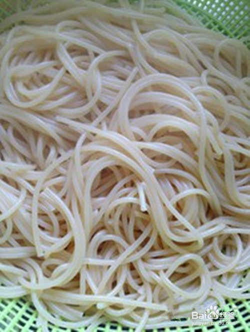 西红柿炒肉末炒面条