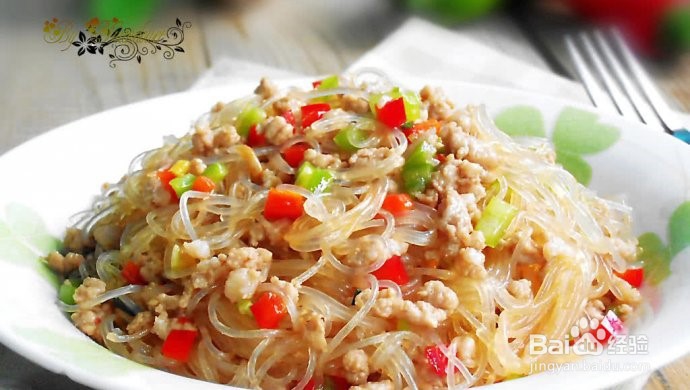 快来一起学习做“蚂蚁上树”吧！