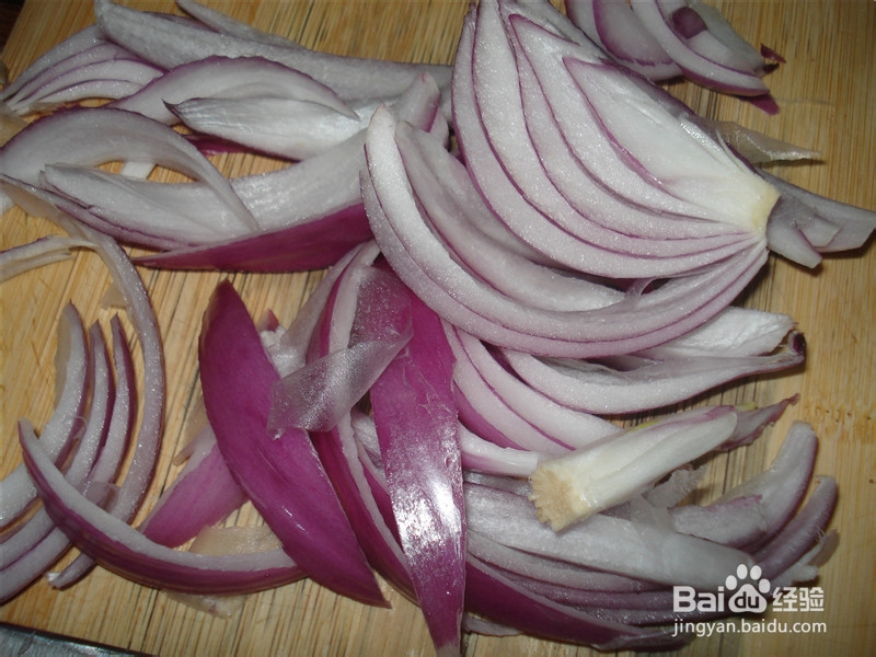超级下饭菜——蒜苔洋葱炒腊肠