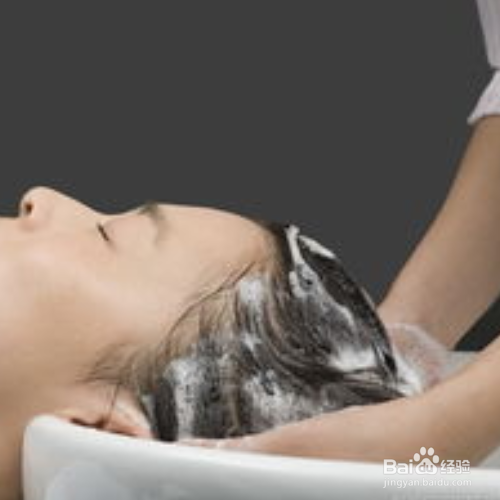 怎么溶解头发上的硅油