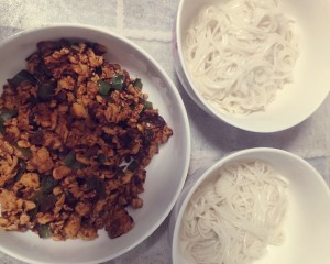 鸡蛋酱拌面的做法