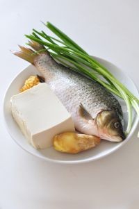 鲫鱼豆腐汤的做法