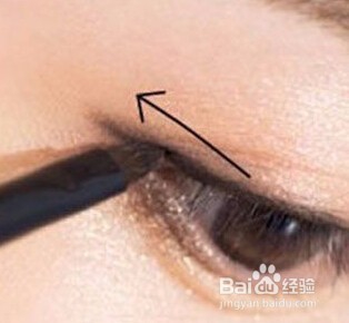 新手学习化妆，教你如何快速画好眼线