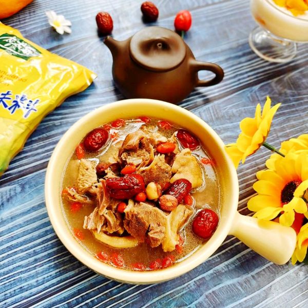 红枣枸杞莲子老鸭汤