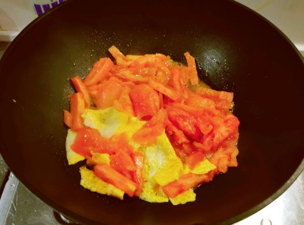 番茄鸡蛋刀削面