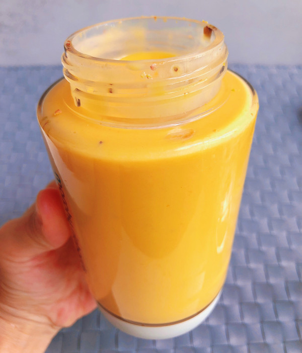 开心果芒果奶昔