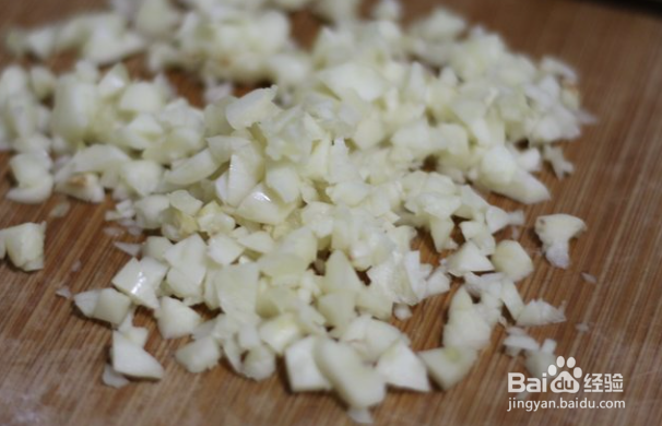 家常虎皮青椒的简易版做法。