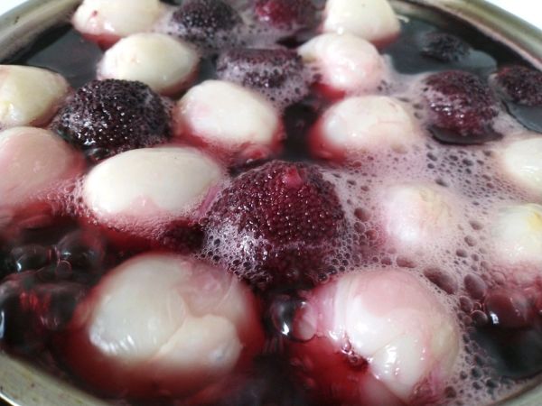 荔枝杨梅冰糖饮