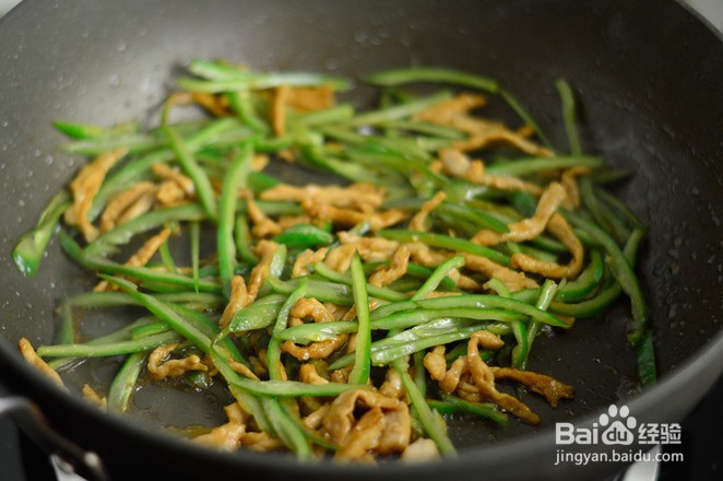 青椒肉丝面的做法