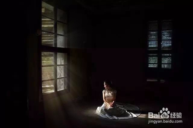 PS如何给窗口加上自然光照射效果