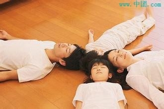 地板、瓷砖哪家强？