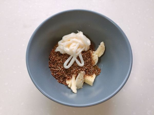 芝芝辣肉松面包