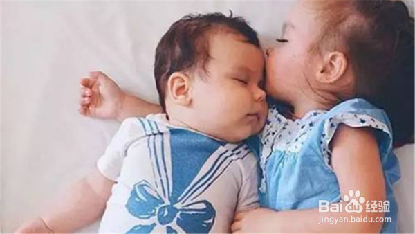 在坐月子后，宝妈妈应该吃哪些食物有利于宝宝发育？