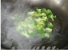 一见钟情就是它-----鸡茸酿竹荪