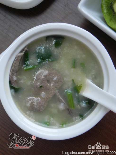 孕妇最佳美食-菠菜猪肝粥做法