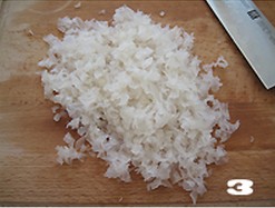 秋梨银耳莲子羹