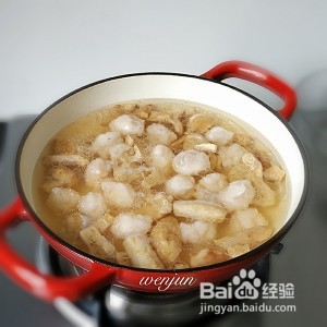 青头菌虾滑汤的做法